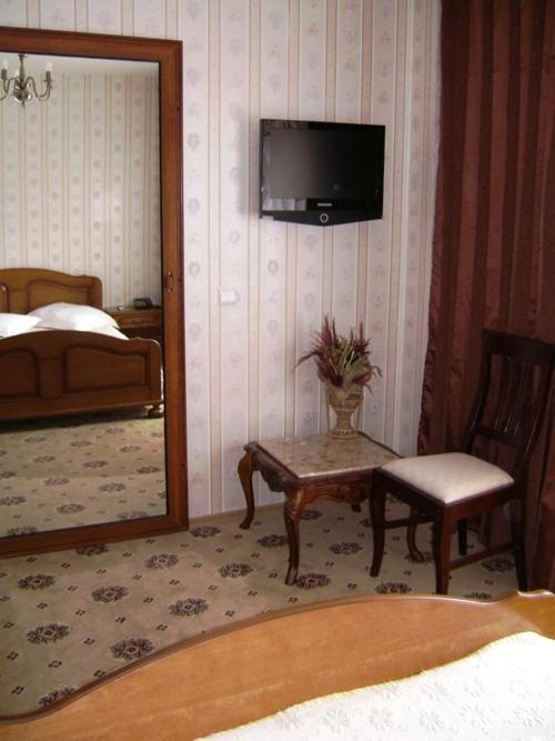 Hanul Dacilor Hotel Iasi الغرفة الصورة