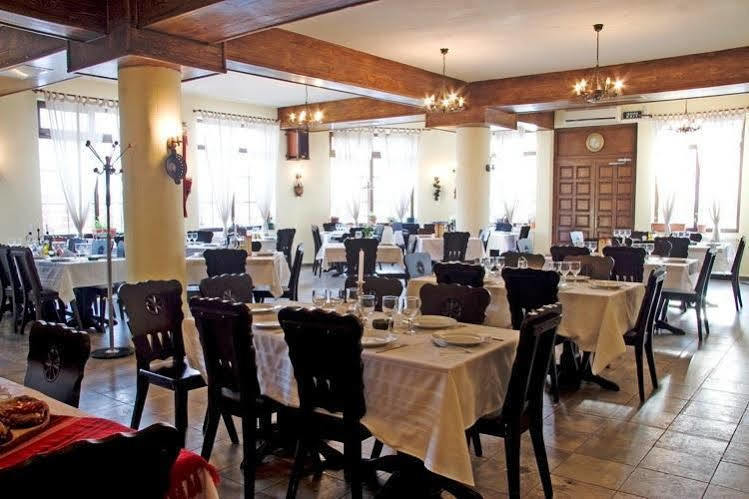 Hanul Dacilor Hotel Iasi المظهر الخارجي الصورة