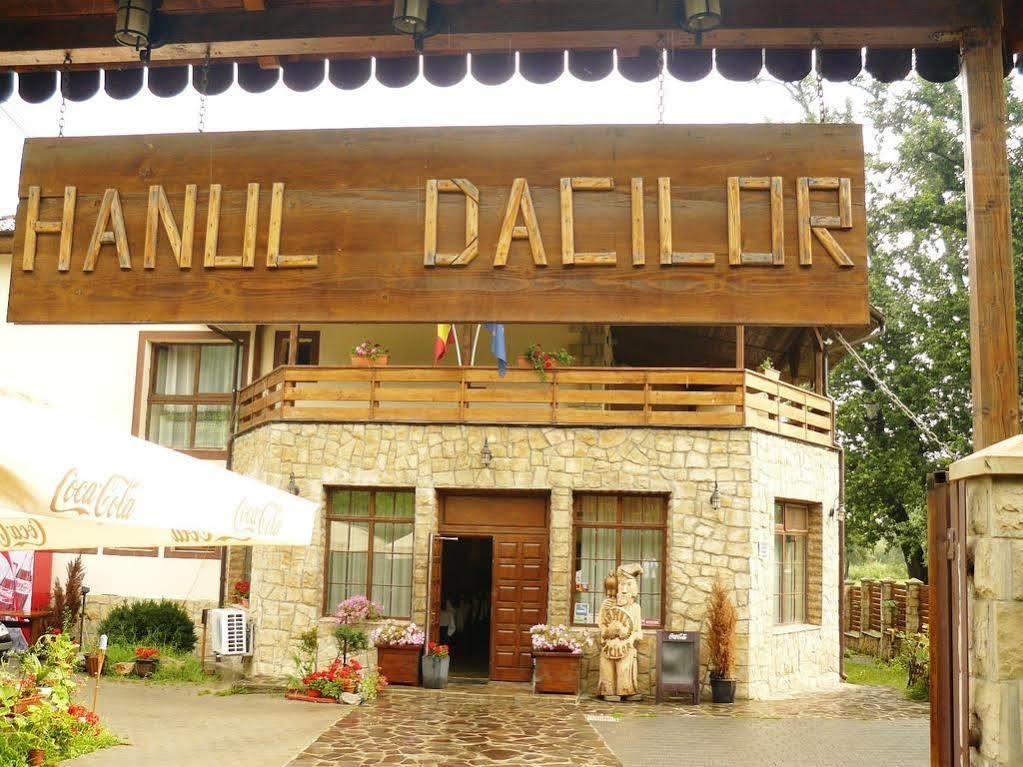 Hanul Dacilor Hotel Iasi المظهر الخارجي الصورة